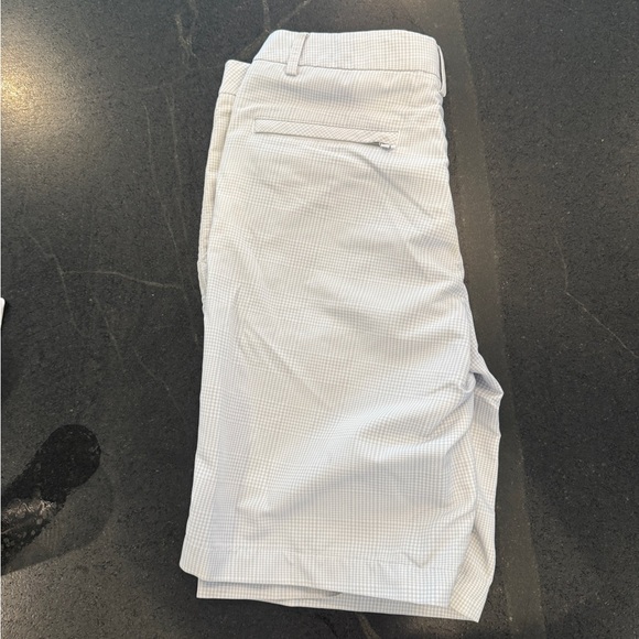 Men's Puma White Checkered Golf Shorts - Picture 2 of 4